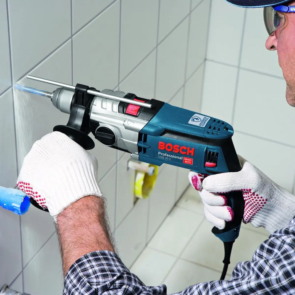 Отверстия в плитке